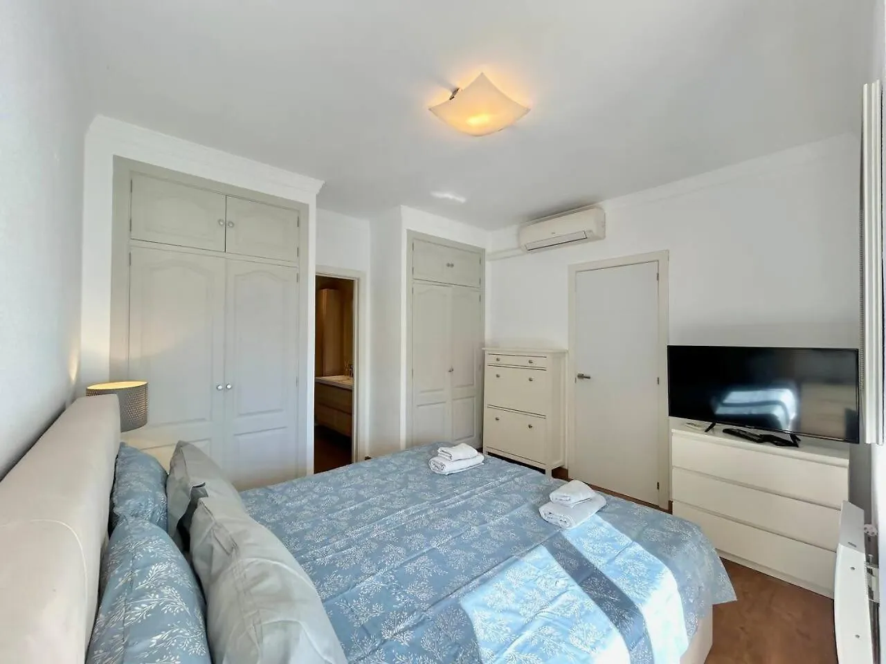 Vistas Al Mar Con Jacuzzi En Calahonda Parking Apartment Sitio de Calahonda 0*,  Spain