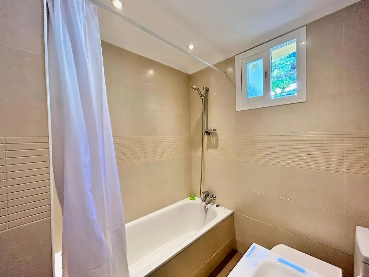 Vistas Al Mar Con Jacuzzi En Calahonda Parking Apartment Sitio de Calahonda